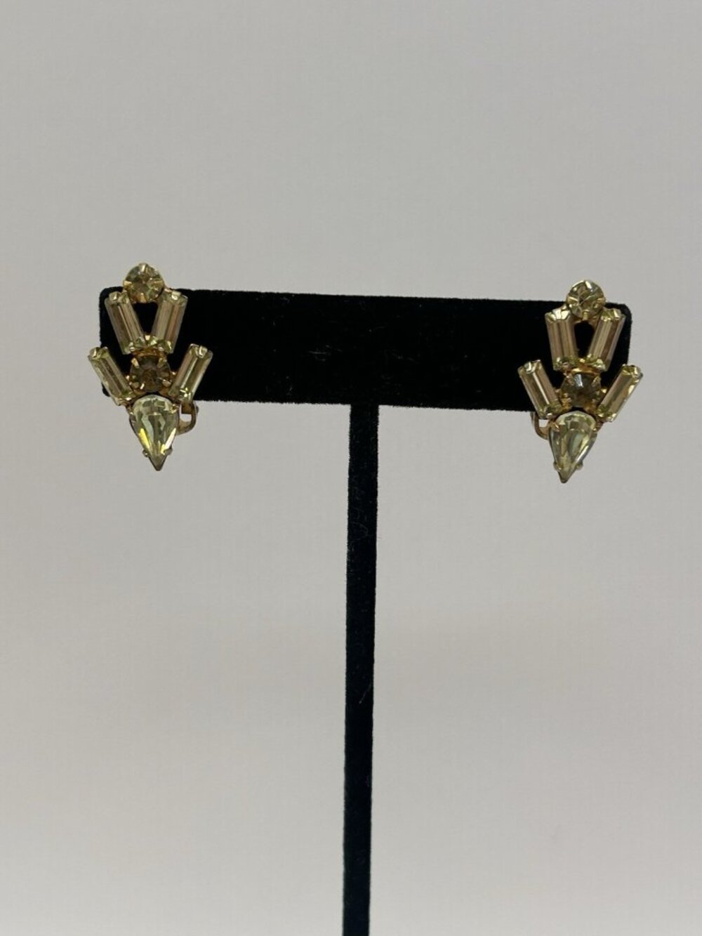 Vintage Gold Tone Rhinestone Clip On Earrings Art Deco Topaz Baguette Glam